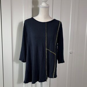 Ozai N Ku Elegant Navy Women's Top with Yellow Accents XL